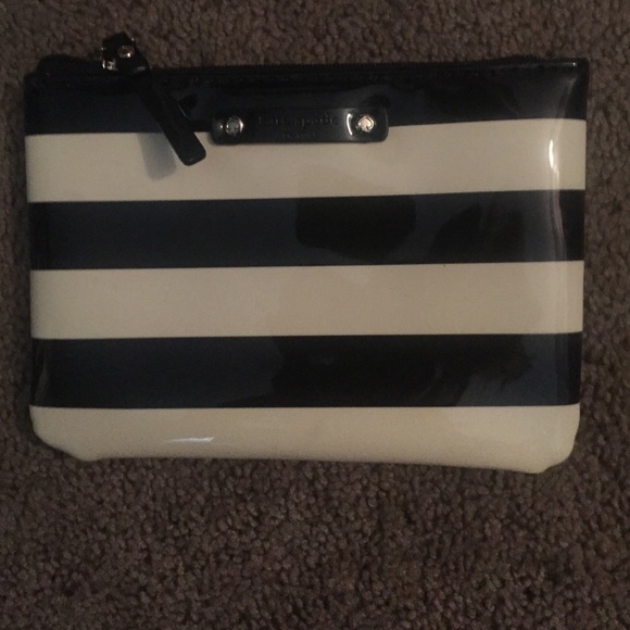 Kate Spade New York - Picture 1 of 3