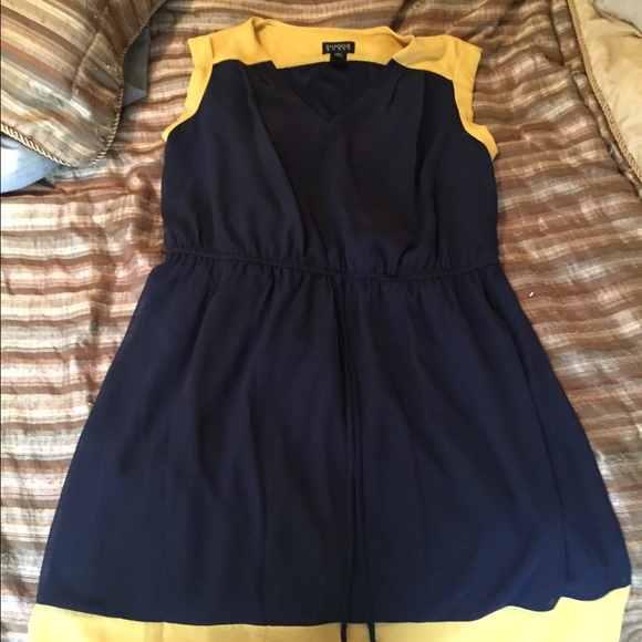 Cute navy blue and yellow dress !!