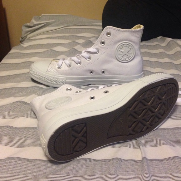 White high top leather converses - Picture 2 of 2