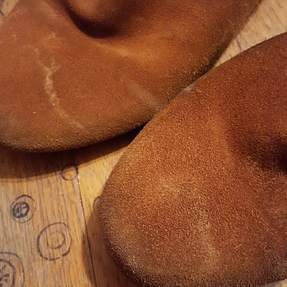 Shoes - Picture 4 of 4