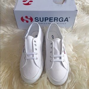 NWT white Superga size 7