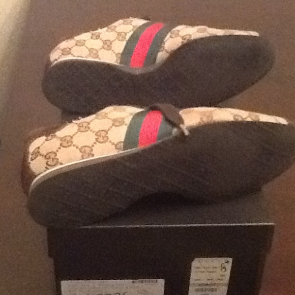 Gucci sneakers - Picture 2 of 2