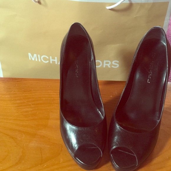 Michael by Michael Kors black  peep toe heels