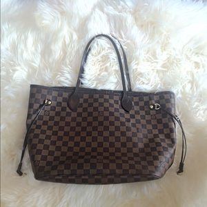 Louis Vuitton Damier Neverfull MM