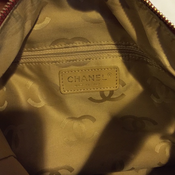 Chanel Red Handbag - Picture 3 of 4