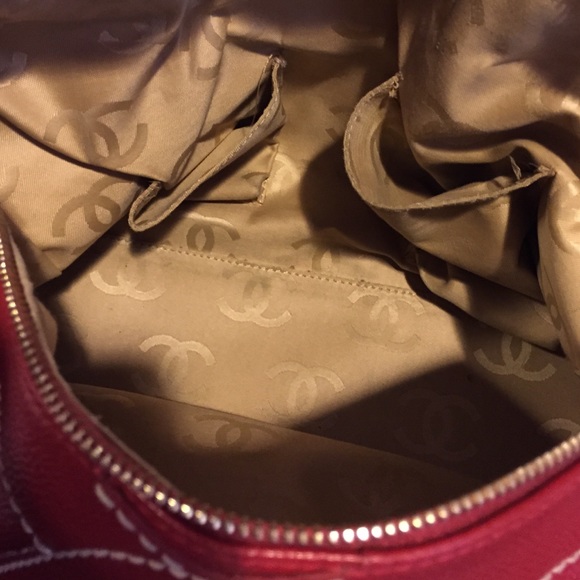 Chanel Red Handbag - Picture 4 of 4