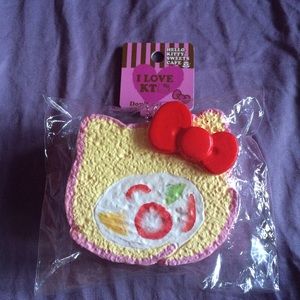 Hello Kitty Cakeroll Squishy
