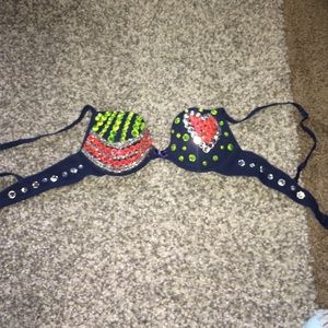 Rave bra