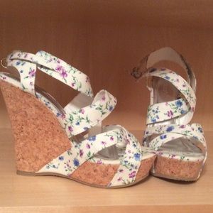 Wedges size 9.  Perfect if you are 8.5.