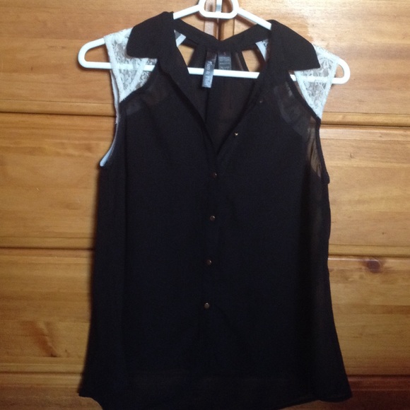 Sleeveless top