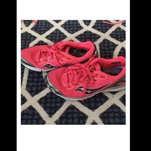 Saucony pink sneakers!
