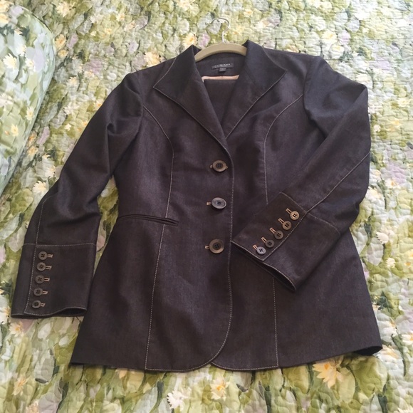 deep slate denim blazer, size 10P.