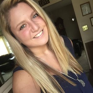 Meet your Posher, Shelby