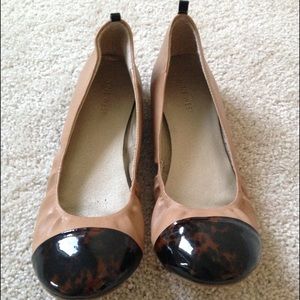 Nine West nude and tortoise flats