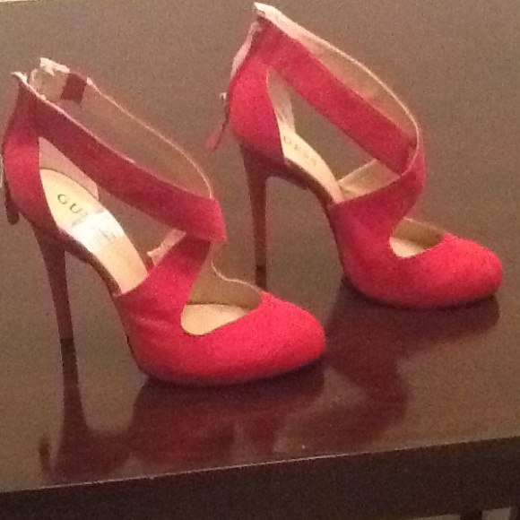 Heels - Picture 3 of 3