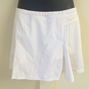 White nike tennis skirt