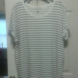 (Plus size) White dress shirt with black stripes!