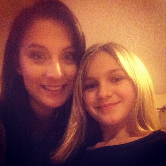 Meet your Posher, Shannon - Picture 1 of 2