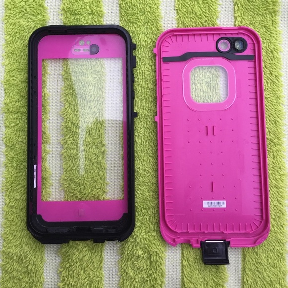iPhone 5/5s pink lifeproof case