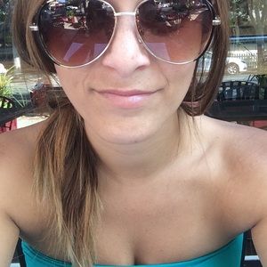 Meet your Posher, Kristin