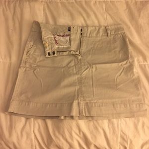 Vineyard Vines Khaki Skirt!