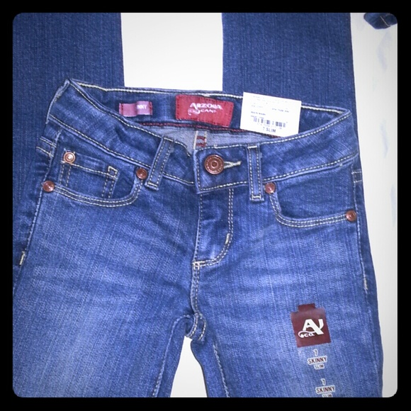 Kids Skinny leg, Slim fit through hips & knee.