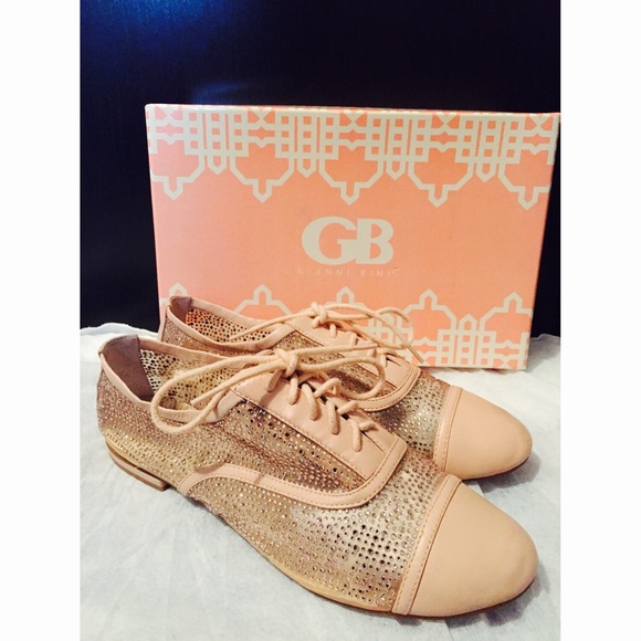 Gianni Bini Oxford shoes