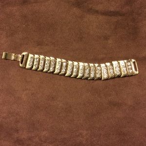 Decorative bracelet