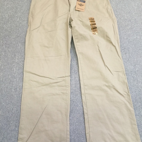 Dockers khakis