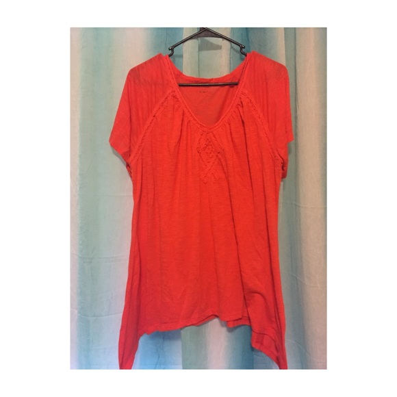 Orange/red short sleeve top
