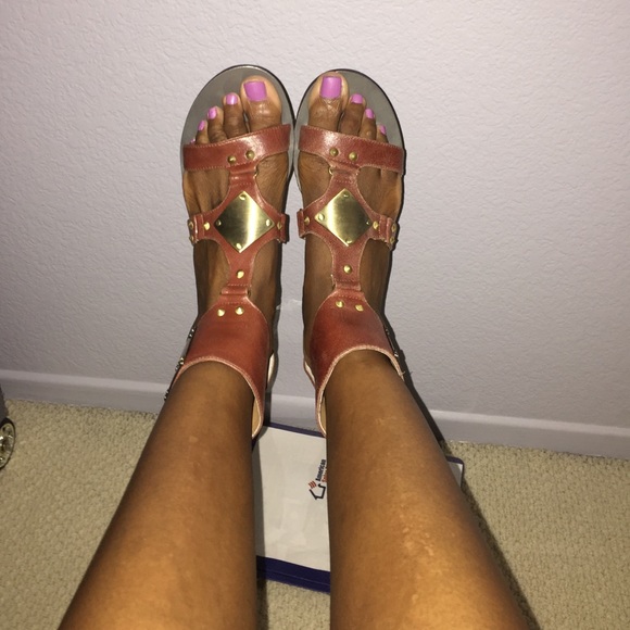 🚫SOLD🚫Kensie sandal size 10 LIKE NEW