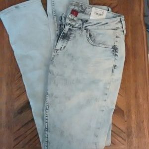 Acid Wash Skinny Jeans