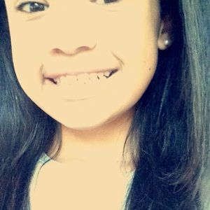 Meet your Posher, Corina