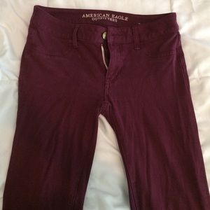 American Eagle Maroon Super Stretch Jegging Size 4