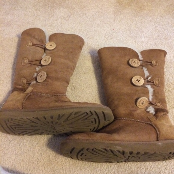 Tall Bailey Button Chestnut Ugg Boots