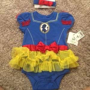 Disney Snow White outfit