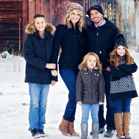 Meet your Posher, Brooke - Picture 2 of 3