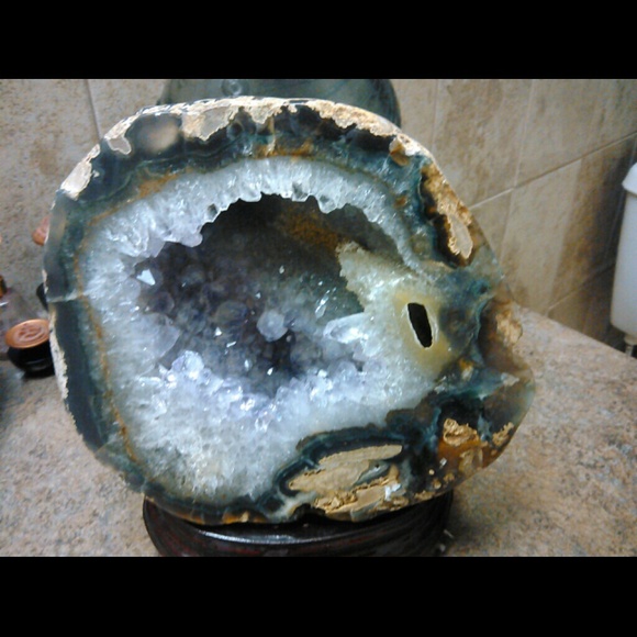 ISO ...ROCKS!!! - Picture 2 of 3
