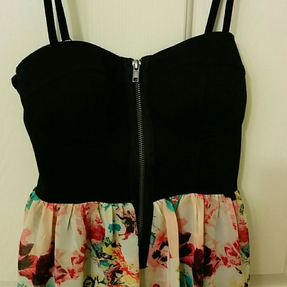 SOLD - Picture 2 of 4