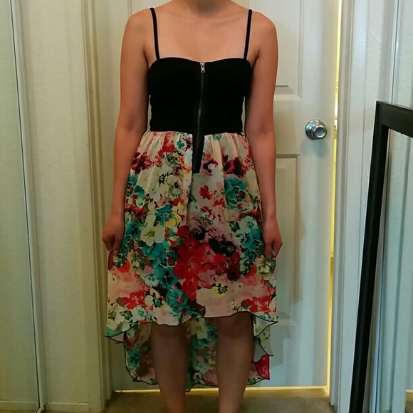 SOLD - Picture 3 of 4