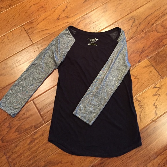 Cute American Eagle sparkly top