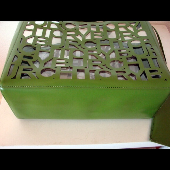 SOLD Tory Burch leaf green toteSOLD - Picture 4 of 4