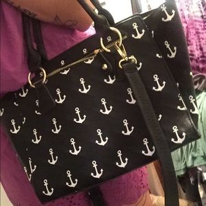 Anchor purse