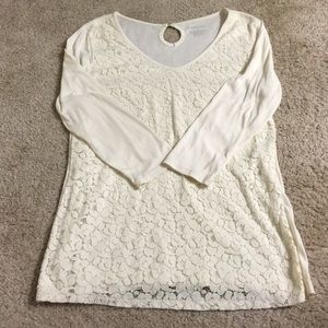 Beautiful lace shirt with 3/4 sleeve