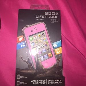 iPhone 4 & 4s life proof!