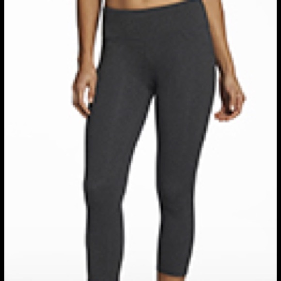 Last Chance💪🏻🙏Fabletics outfit - Picture 2 of 3