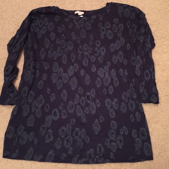 Sweater - Picture 1 of 2