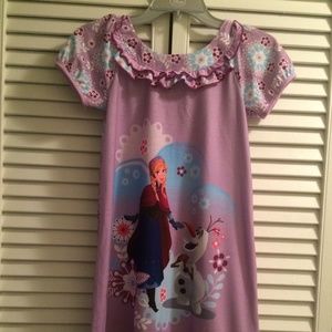Sidney's Frozen girls night gown