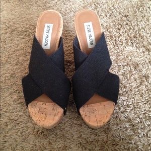 Steven madden black wedges