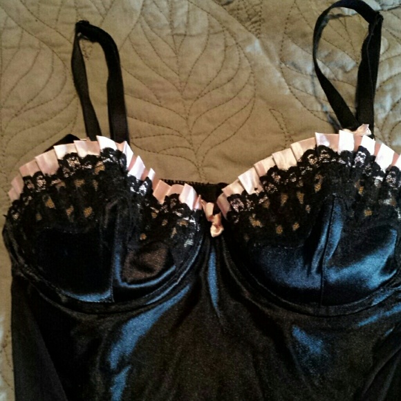 Victoria Secret! - Picture 2 of 4